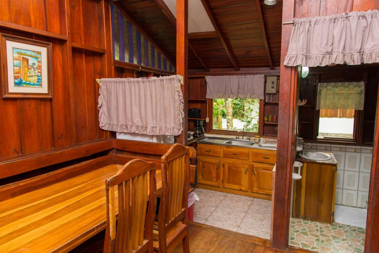 Cabinas Iguana Cahuita Exteriér fotografie